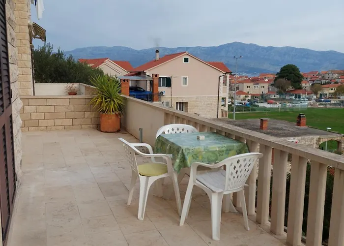 Apartment Pave Postira