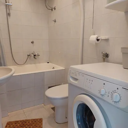 Pave Apartmán Postira