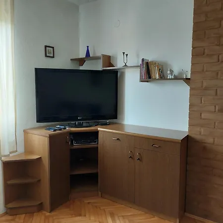 Pave Apartmán Postira